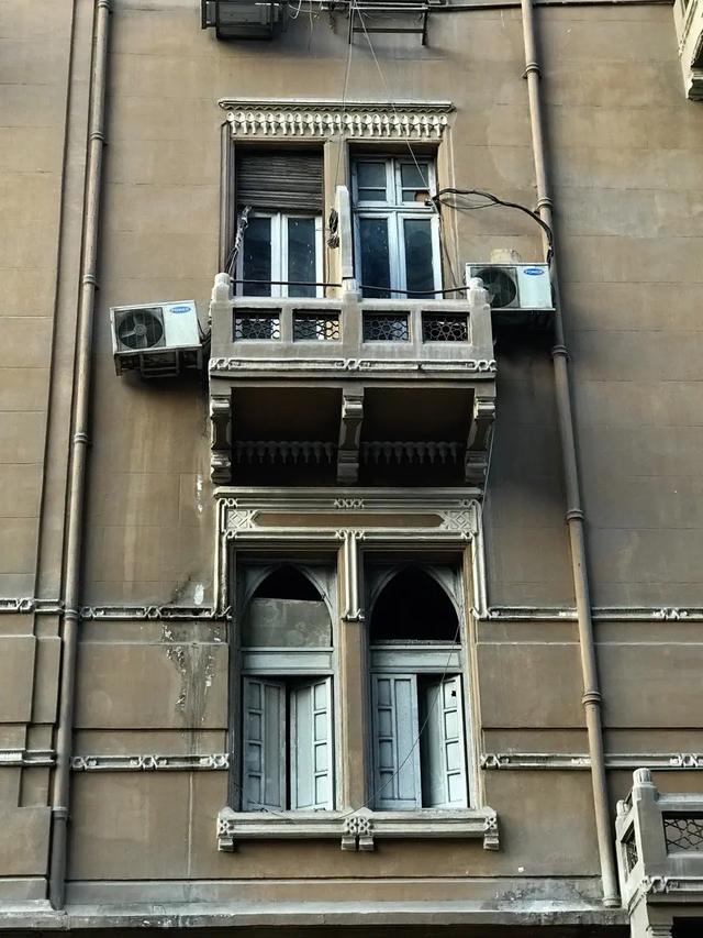 5 Emad al-Din Street, Kursaal.